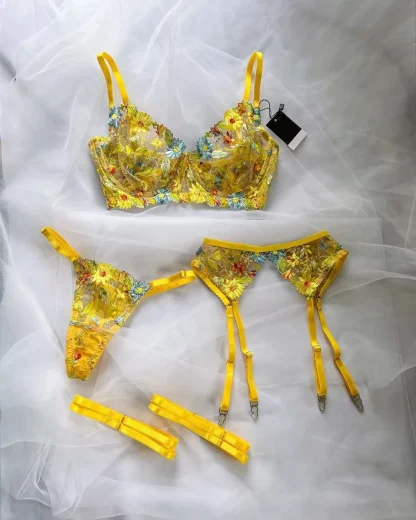 Fancy Floral Lace Garter Belts Set - Image 4